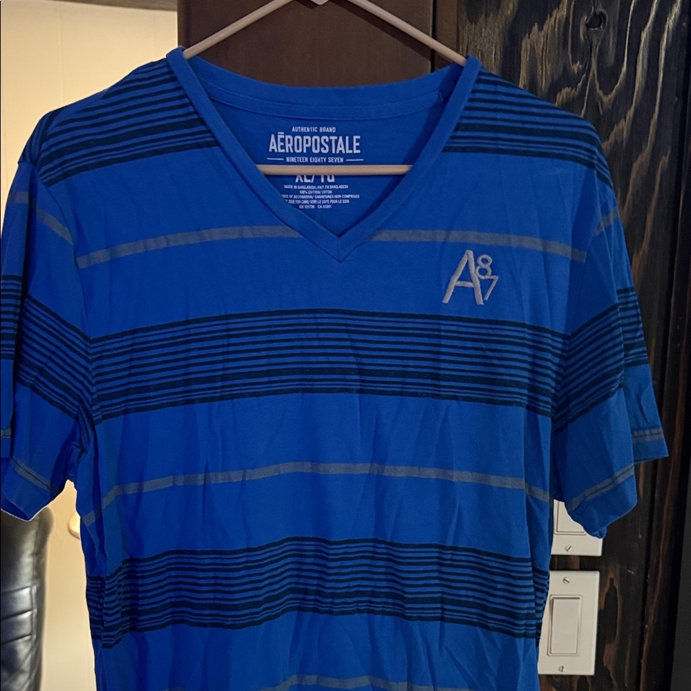 Aeropostale V-Neck Blue Striped Tee